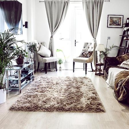 Lovely 2 Bed Apartment 15Mins From Bond St Лондон Екстер'єр фото
