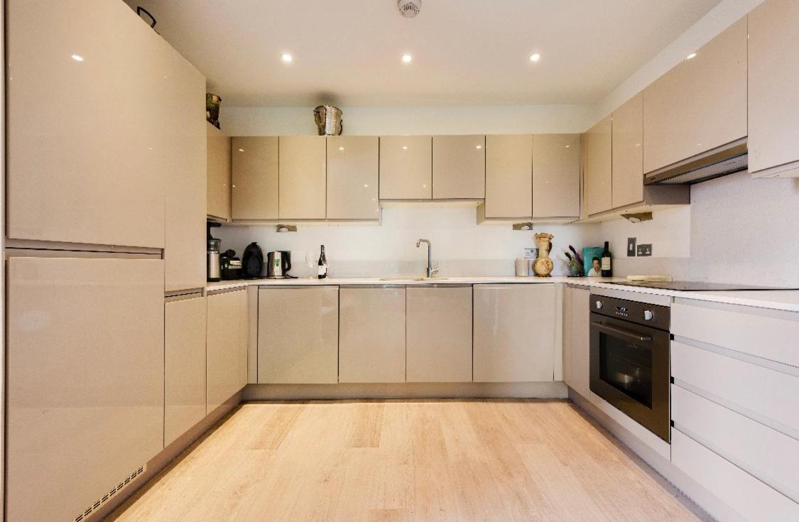 Lovely 2 Bed Apartment 15Mins From Bond St Лондон Екстер'єр фото